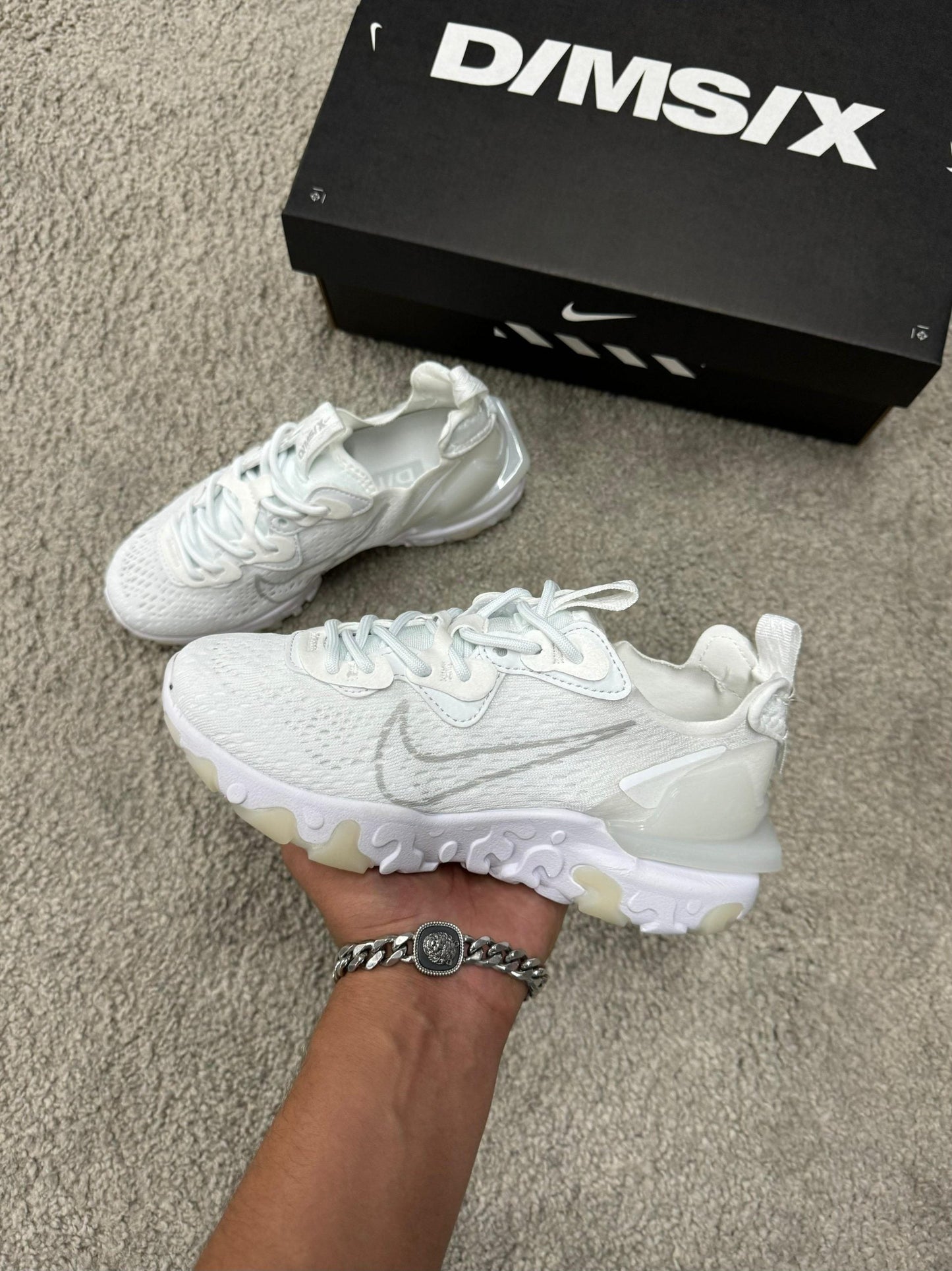 NIKE REACT • BLANCO
