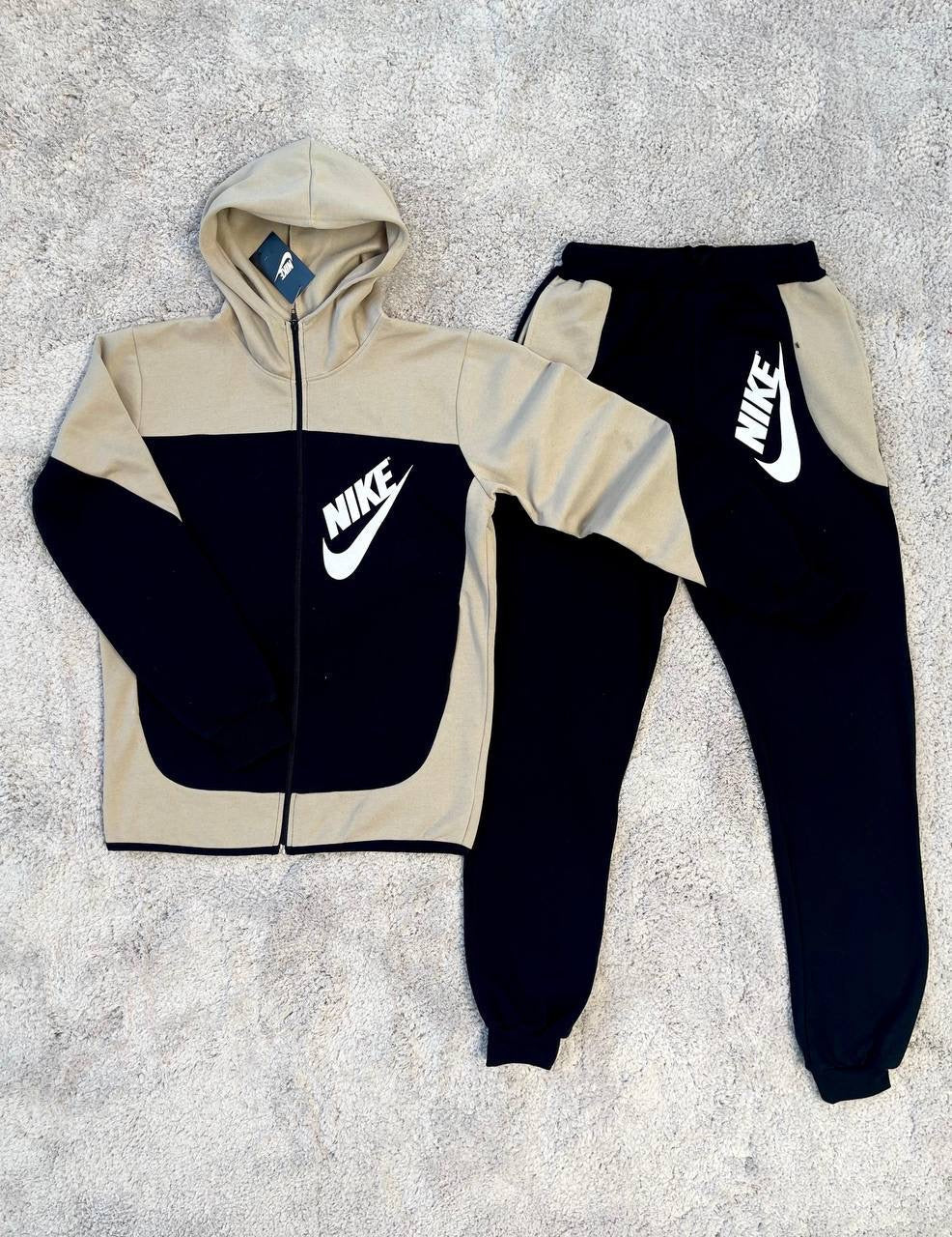 CONJUNTO NIKE ∙ CREMA/NEGRO