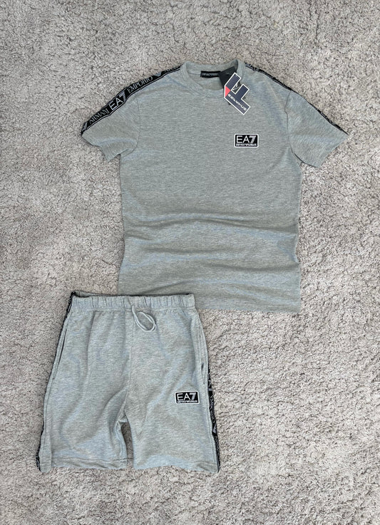 CONJUNTO EMPORIO ARMANI • GRIS