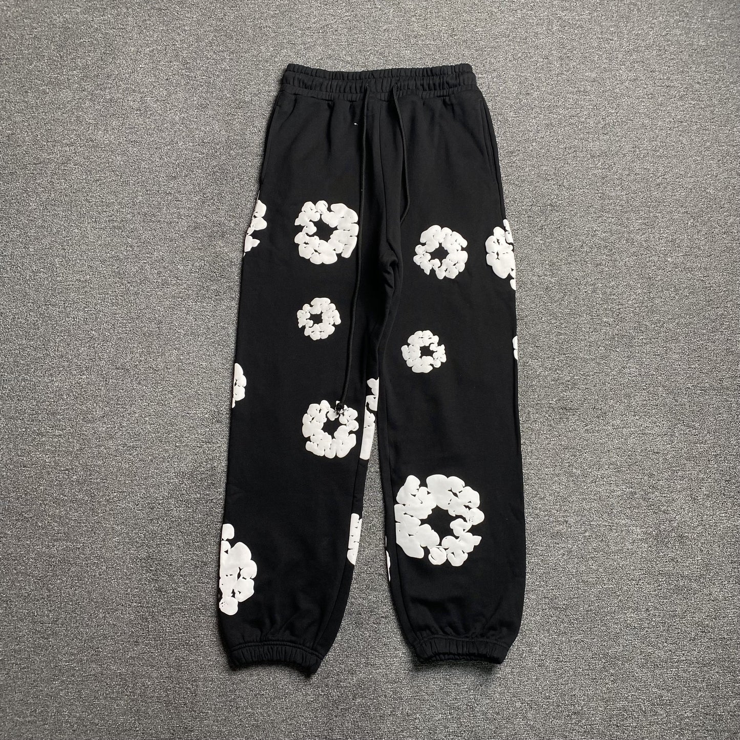 CONJUNTO DENIM TEARS ∙ NEGRO
