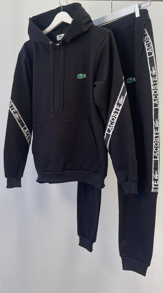 Chándal Lacoste negro tiras