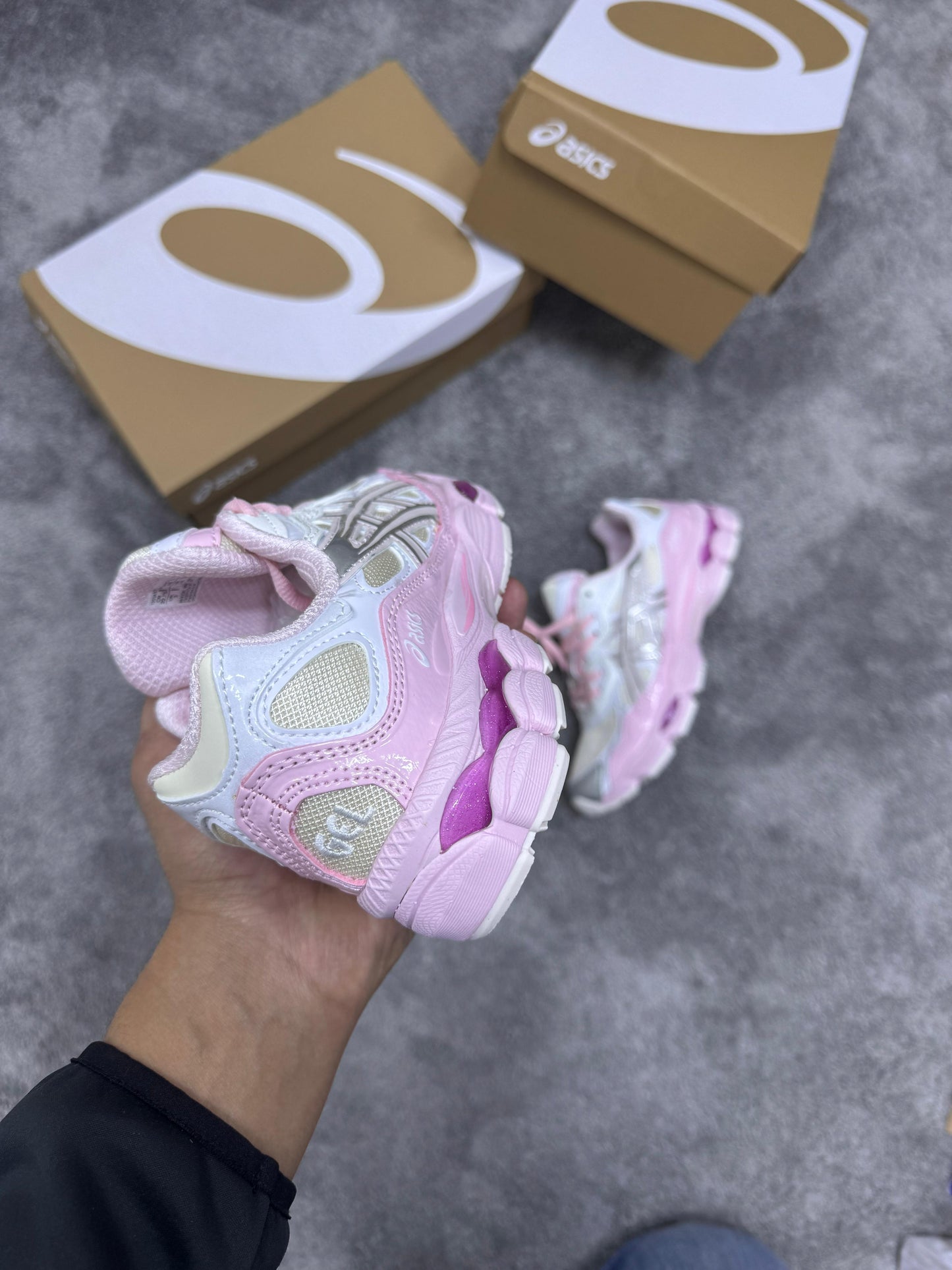 ASICS GEL-NYC • ROSA