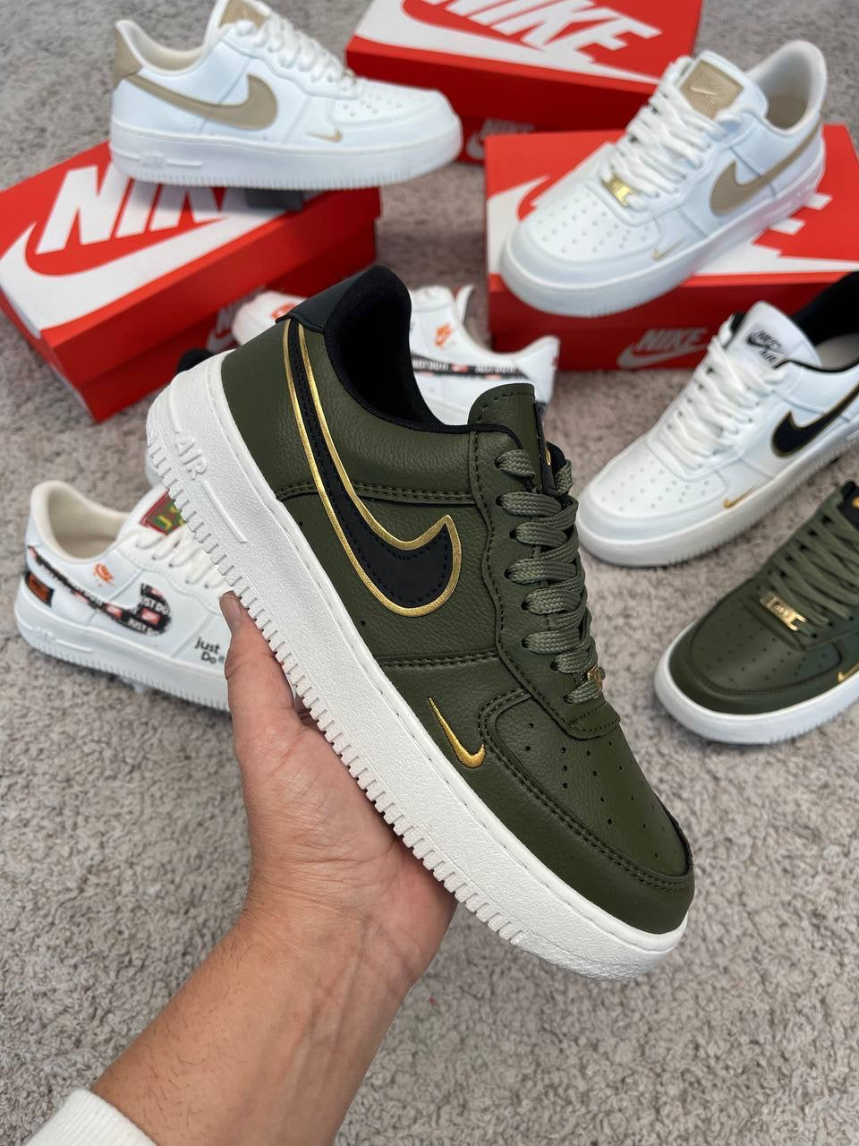 NIKE AIR FORCE • VERDE/ORO