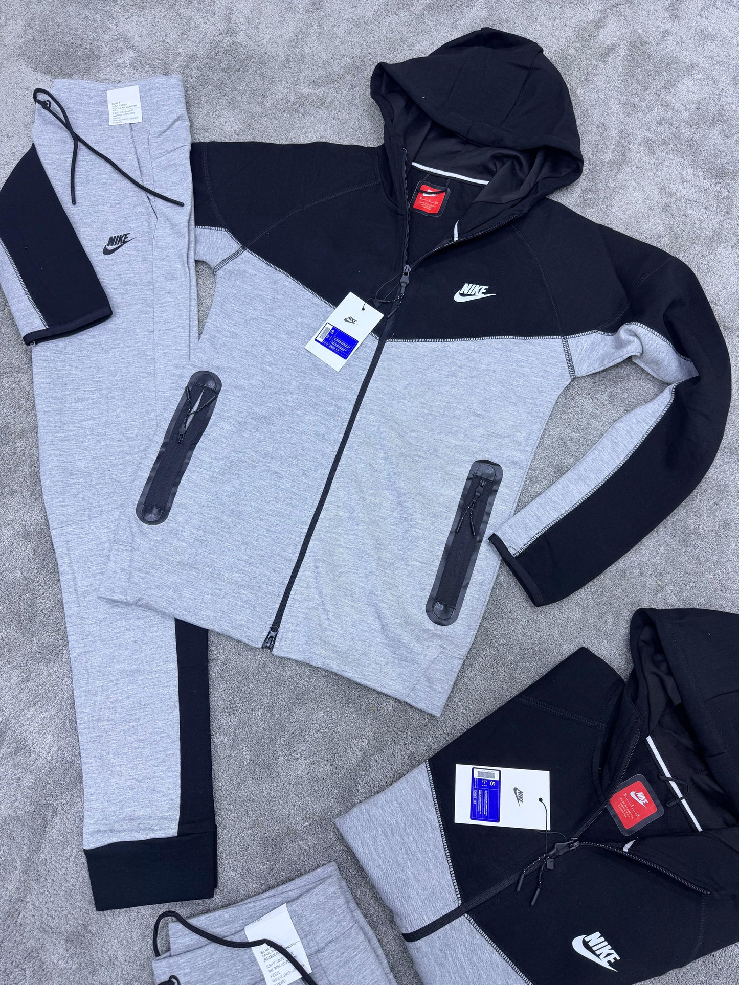 NIKE TECH FLEECE • GRIS/NEGRO