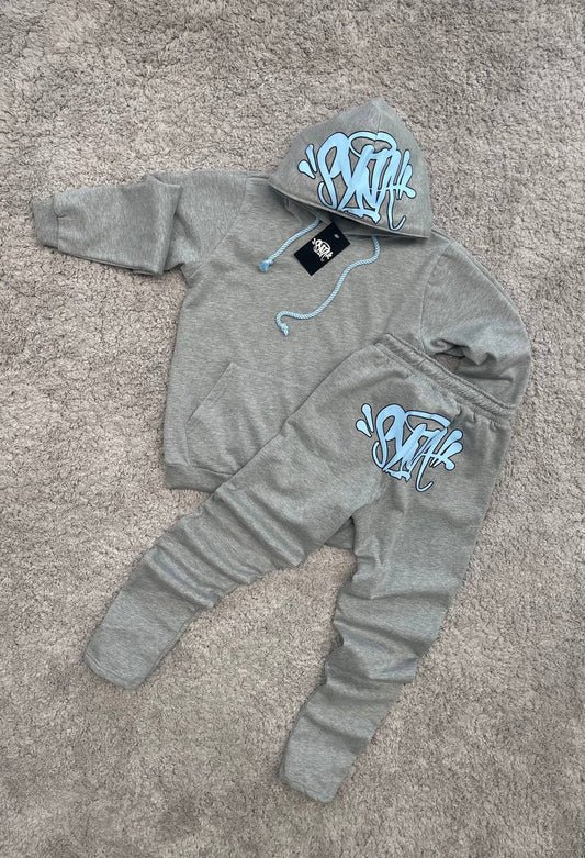 CONJUNTO SYNA WORLD • GRIS/AZUL