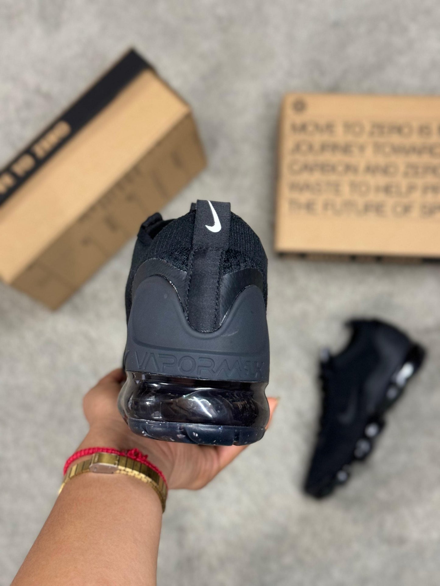 NIKE VAPOR MAX