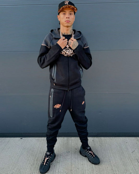 CONJUNTO SYNA X NIKE TECH