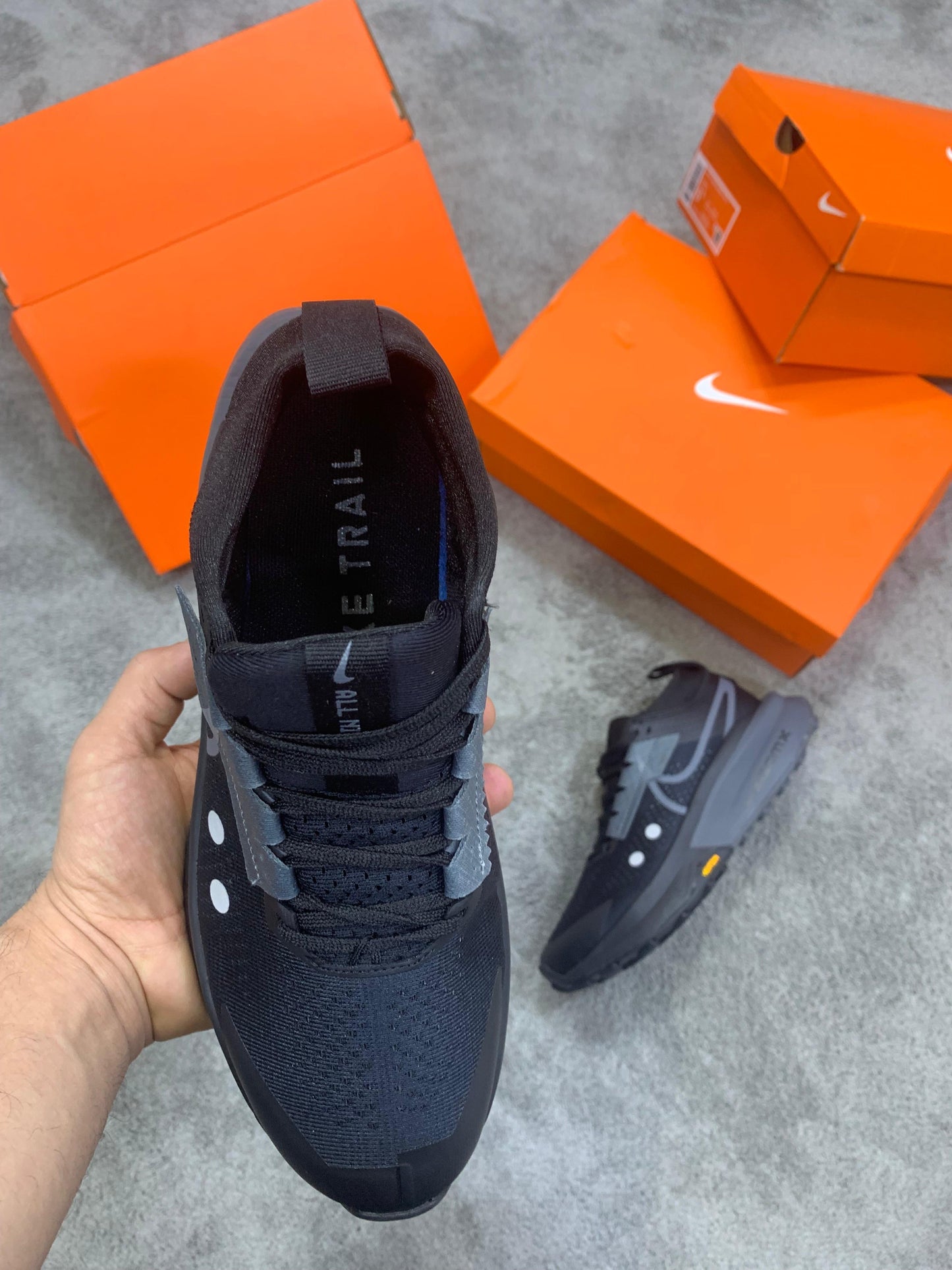 NIKE Air Zoom AlphaFly • NEGRO