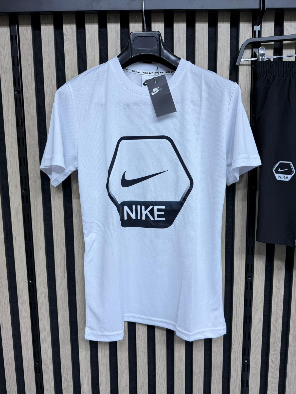 CONJUNTO NIKE • BLANCO