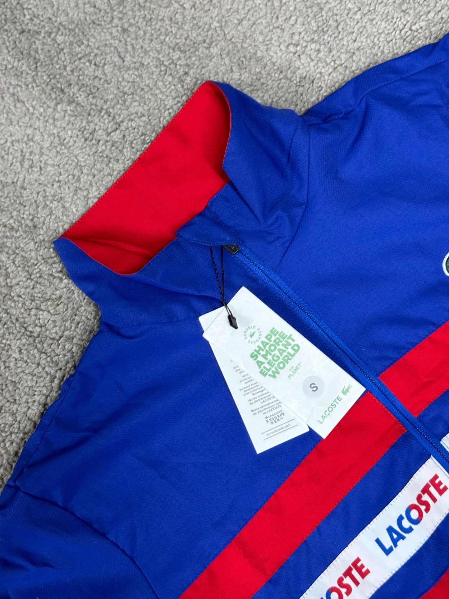 CHÁNDAL LACOSTE ∙ ROJO/AZUL