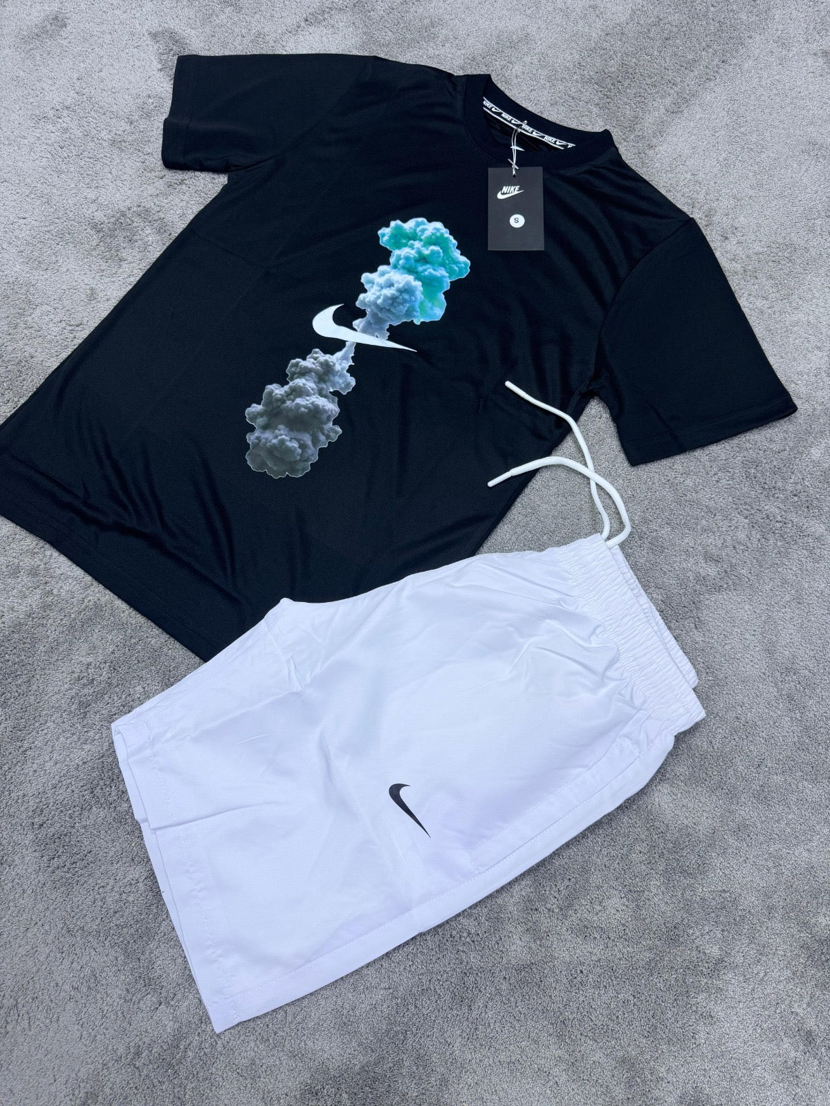 CONJUNTO NIKE • NEGRO/BLANCO