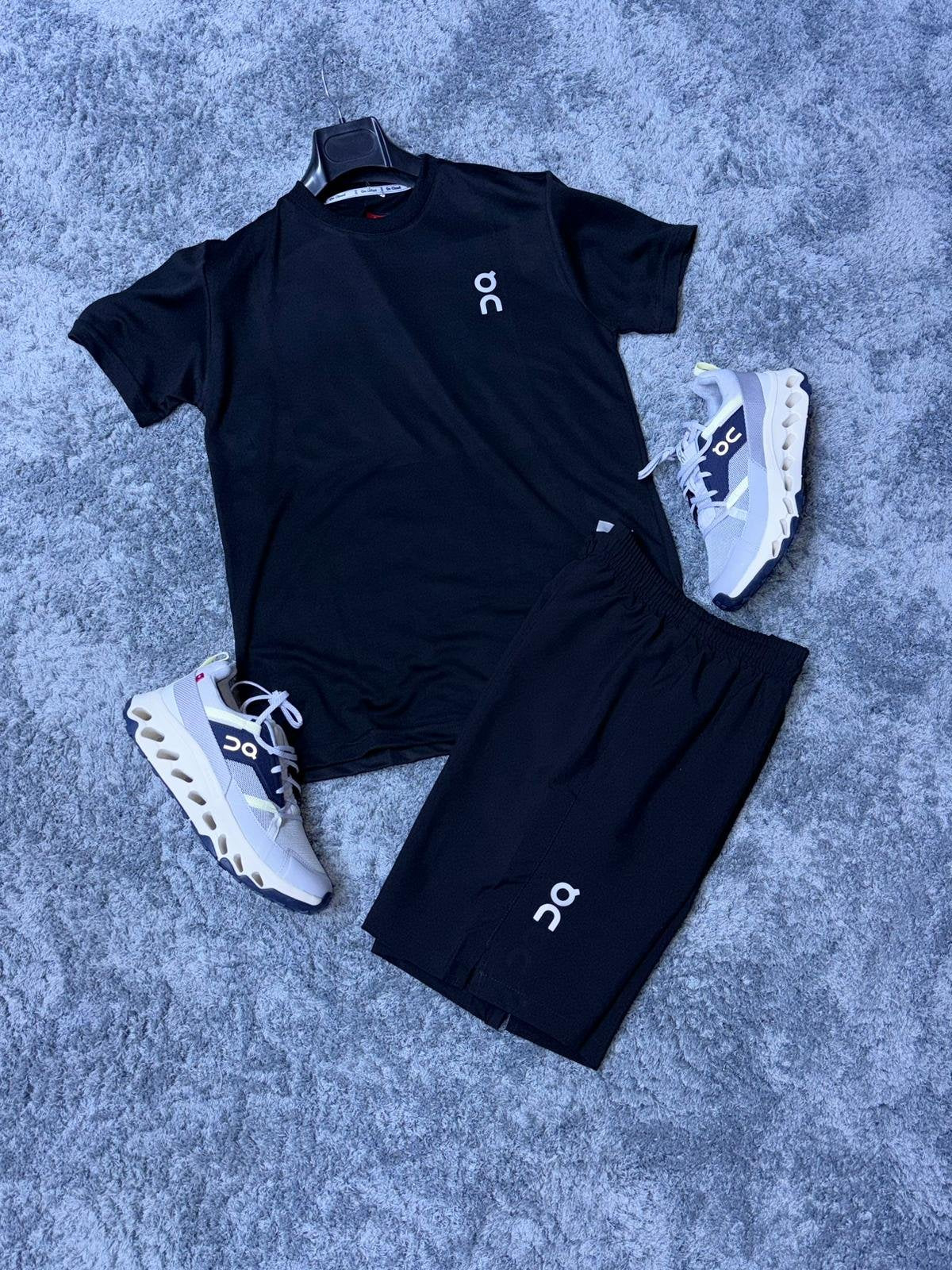 CONJUNTO ON • NEGRO