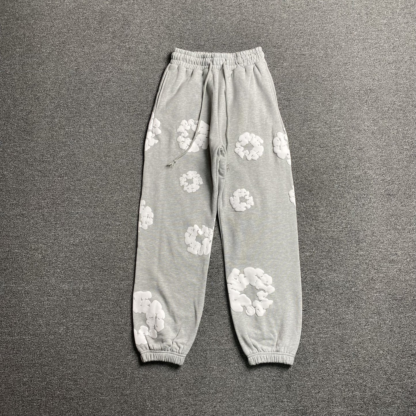 CONJUNTO DENIM TEARS ∙ GRIS