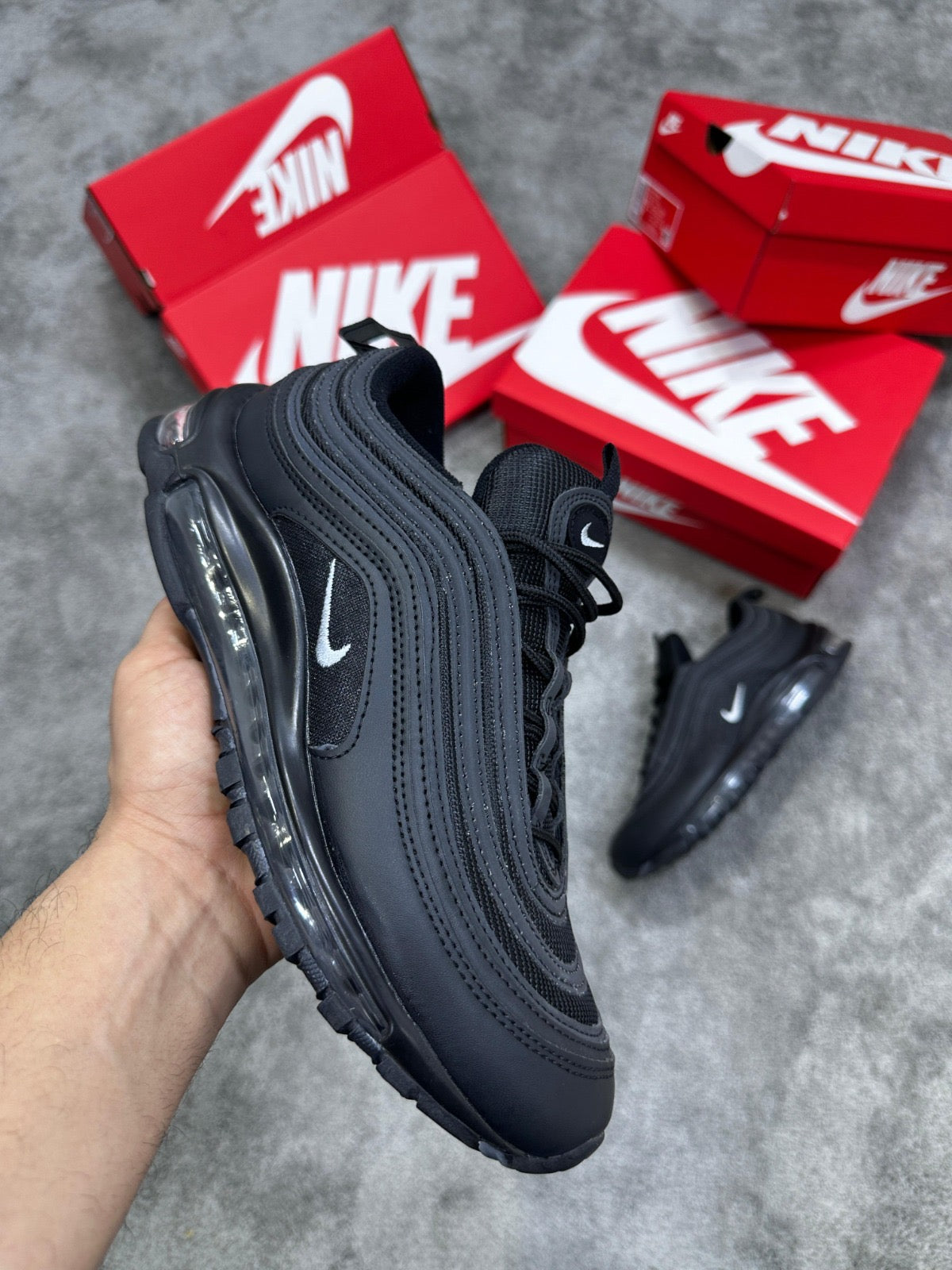 NIKE AIRMAX97 • NEGRO