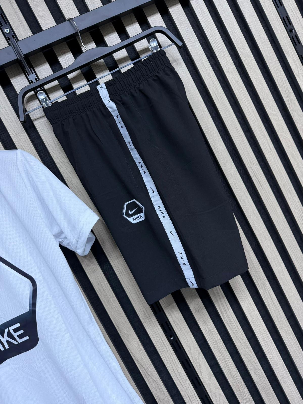 CONJUNTO NIKE • BLANCO