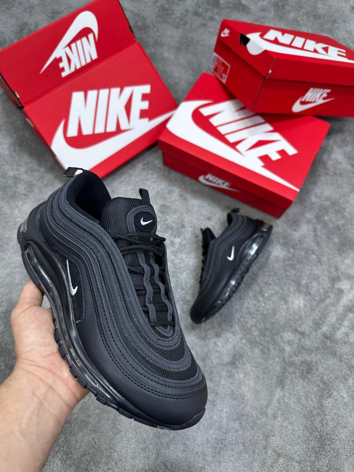 NIKE AIRMAX97 • NEGRO