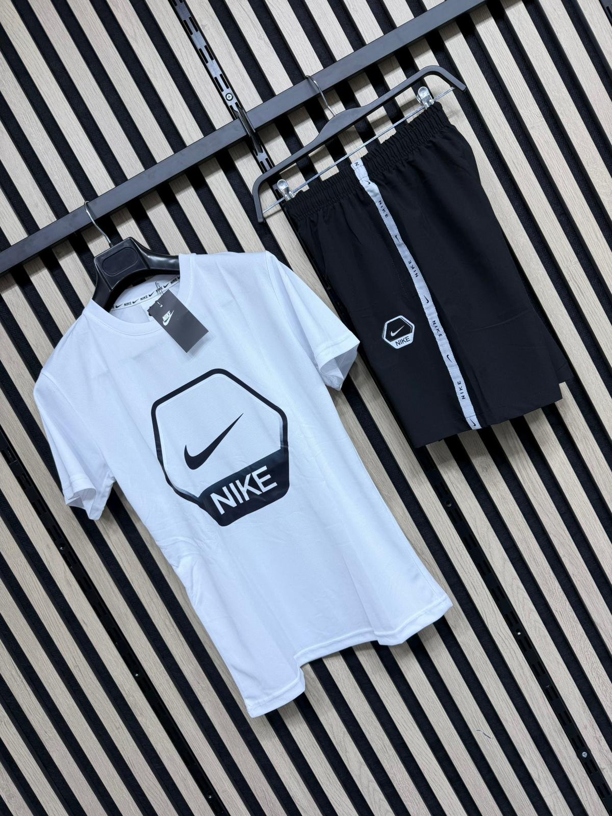 CONJUNTO NIKE • BLANCO