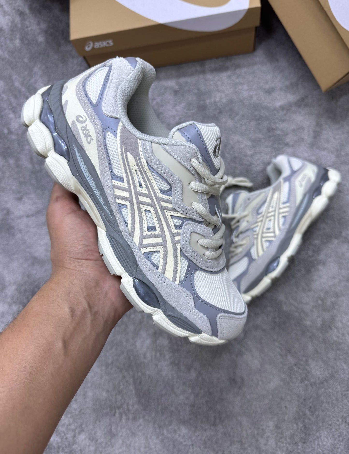 ASICS GEL-NYC • GRIS