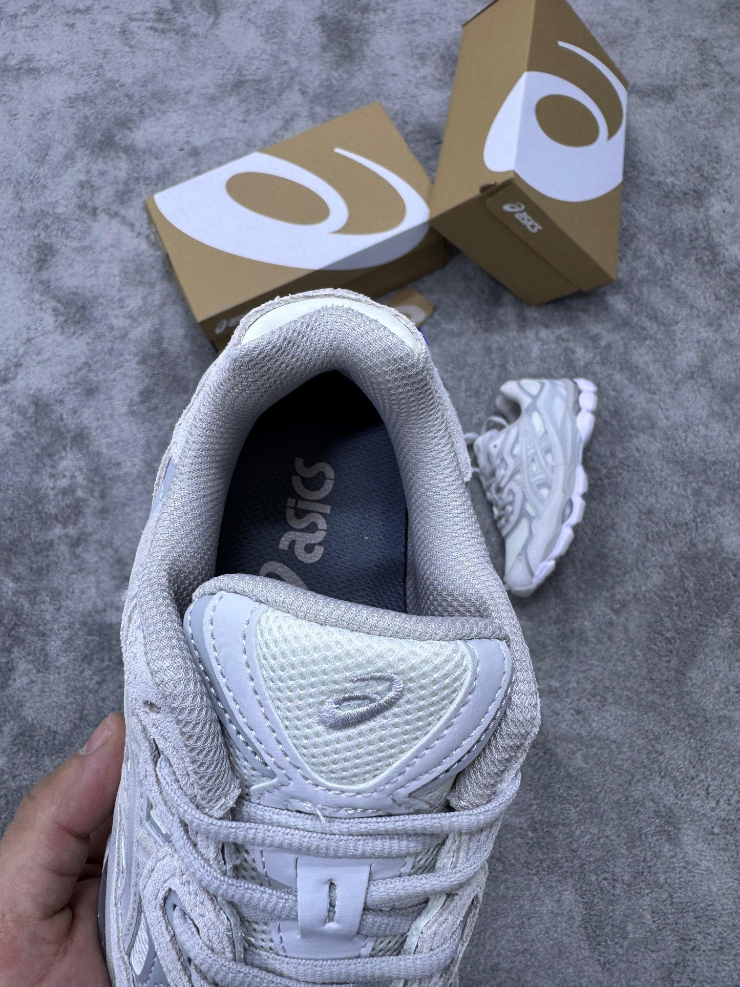 ASICS GEL-NYC • GRIS