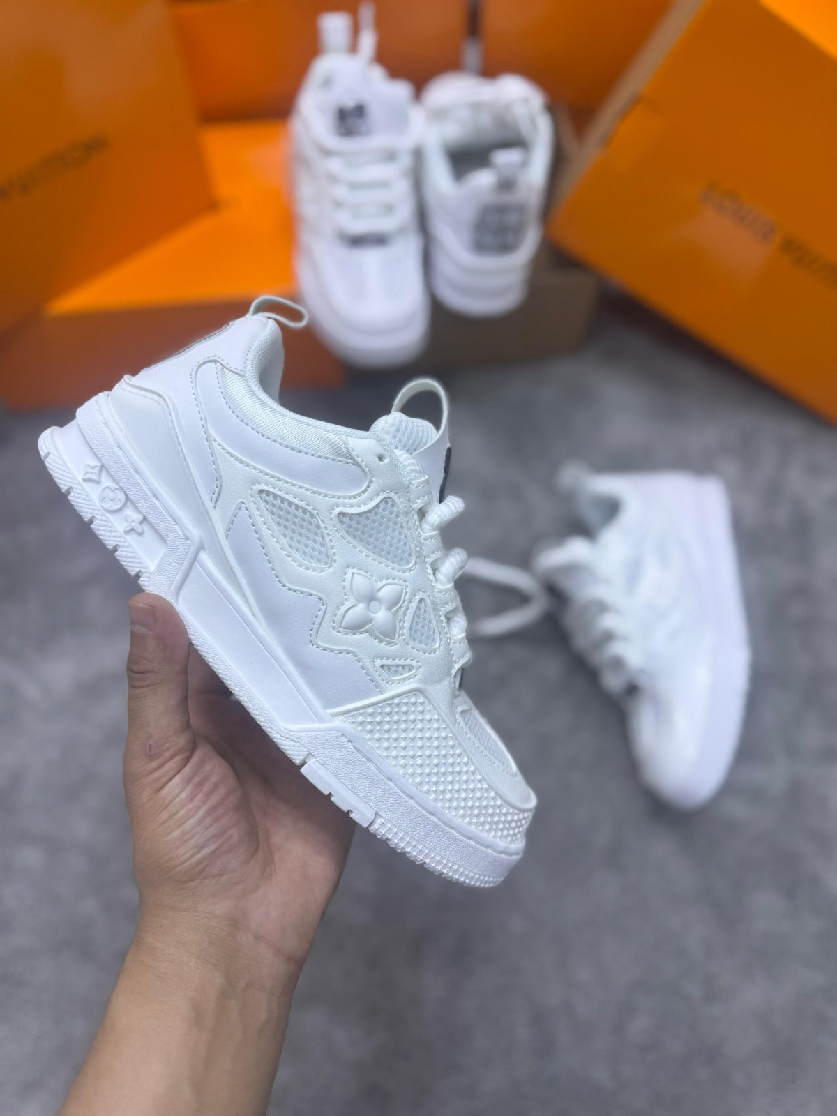 LOUIS VUITTON SKATE • BLANCO