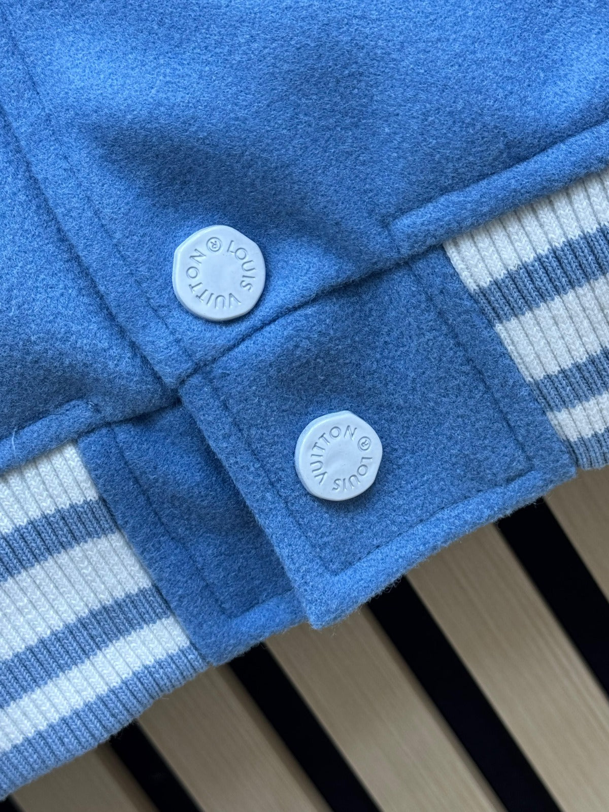 CHAQUETA LOUIS VUITTON • AZUL