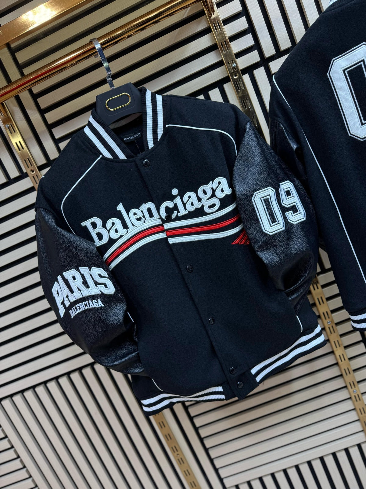 BALENCIAGA • NEGRO