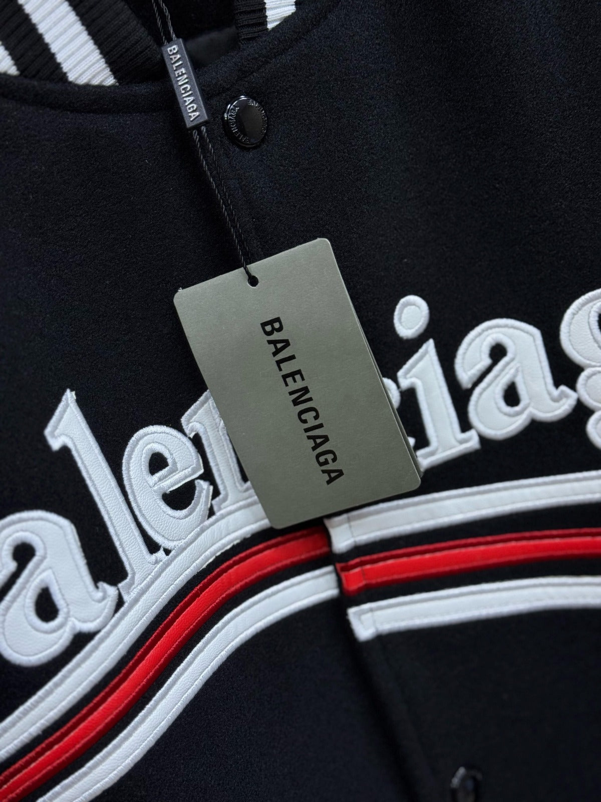 BALENCIAGA • NEGRO