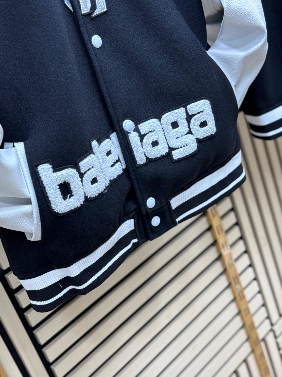 BALENCIAGA • NEGRO