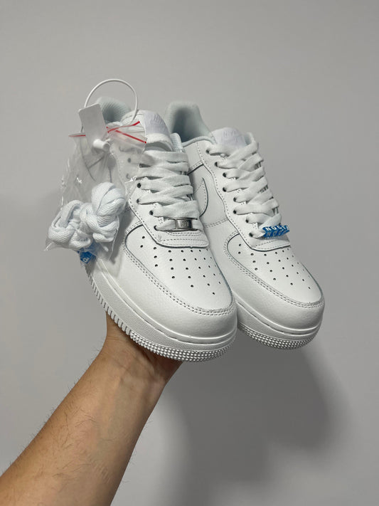 NIKE AIR FORCE 1 • NOCTA