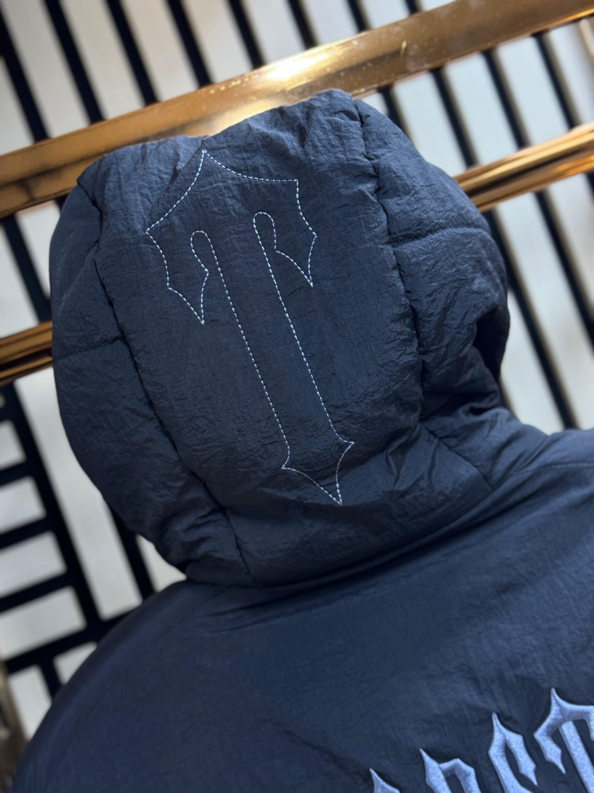 TRAPSTAR • NEGRO / CHICA