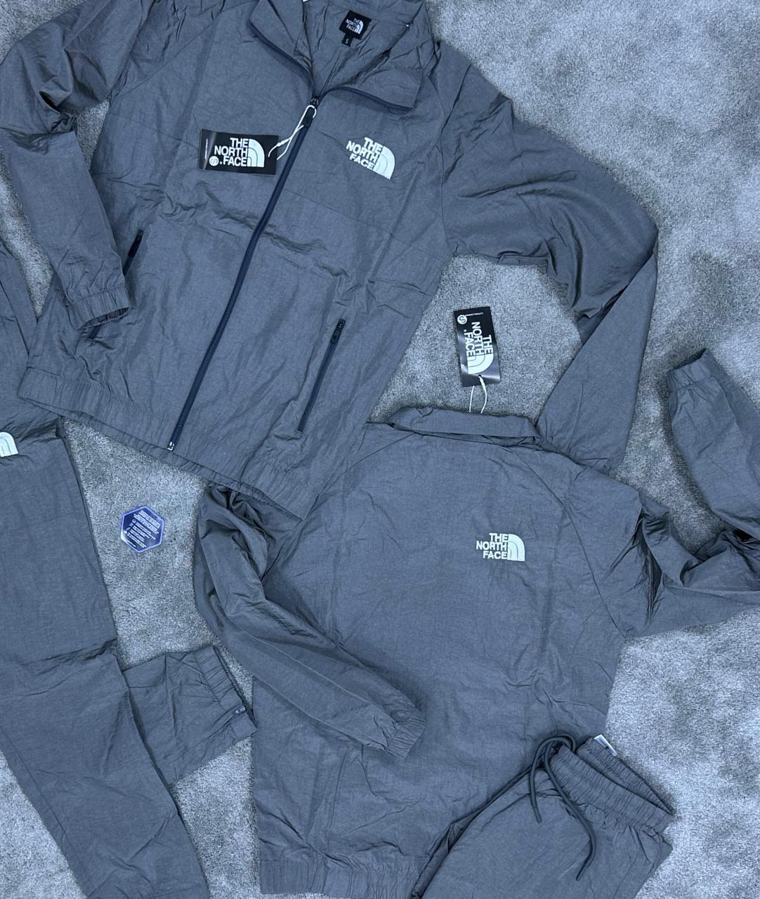 THE NORTH FACE • GRIS