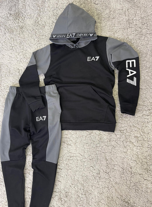 CONJUNTO EA7 • NEGRO/GRIS