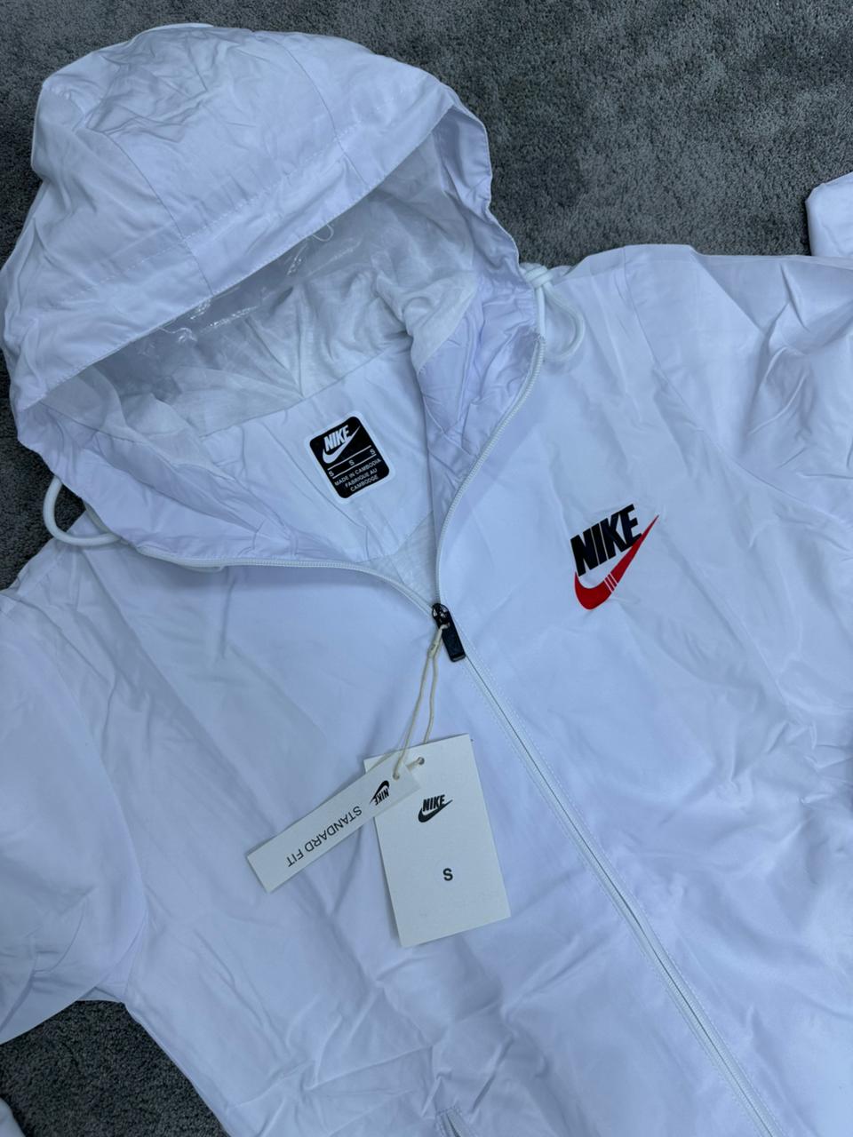 CONJUNTO NIKE • BLANCO/NEGRO