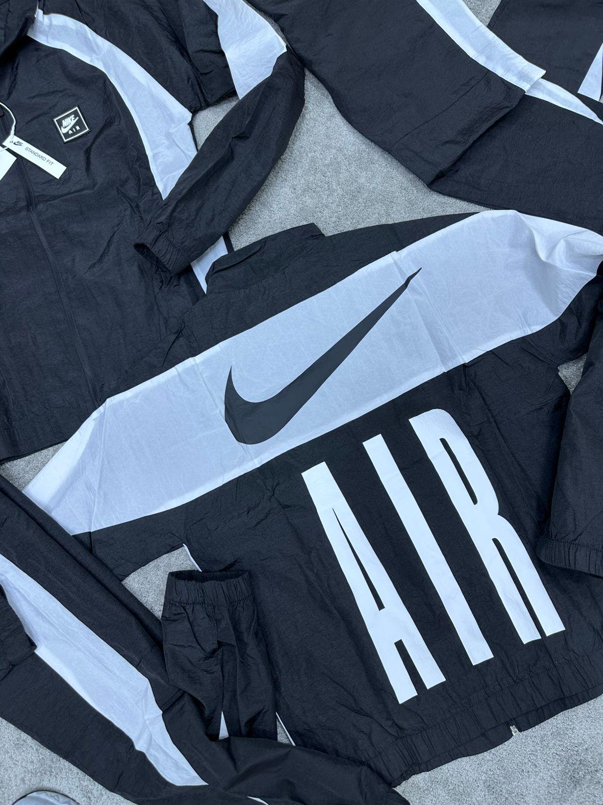 NIKE AIR • NEGRO/BLANCO