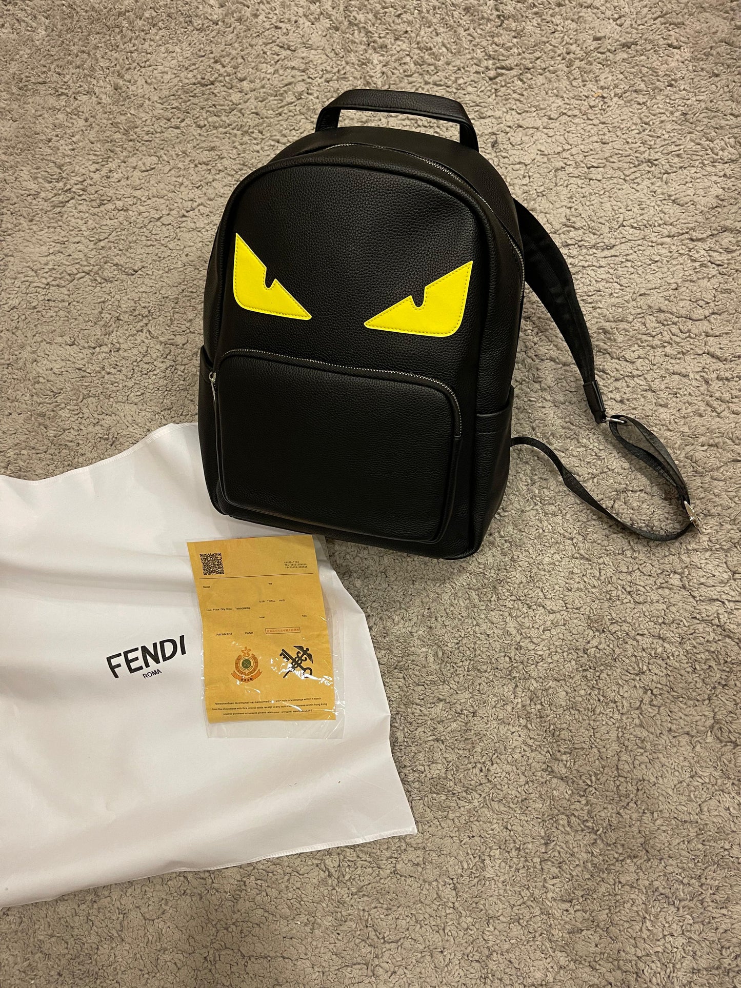 MOCHILA • FENDI