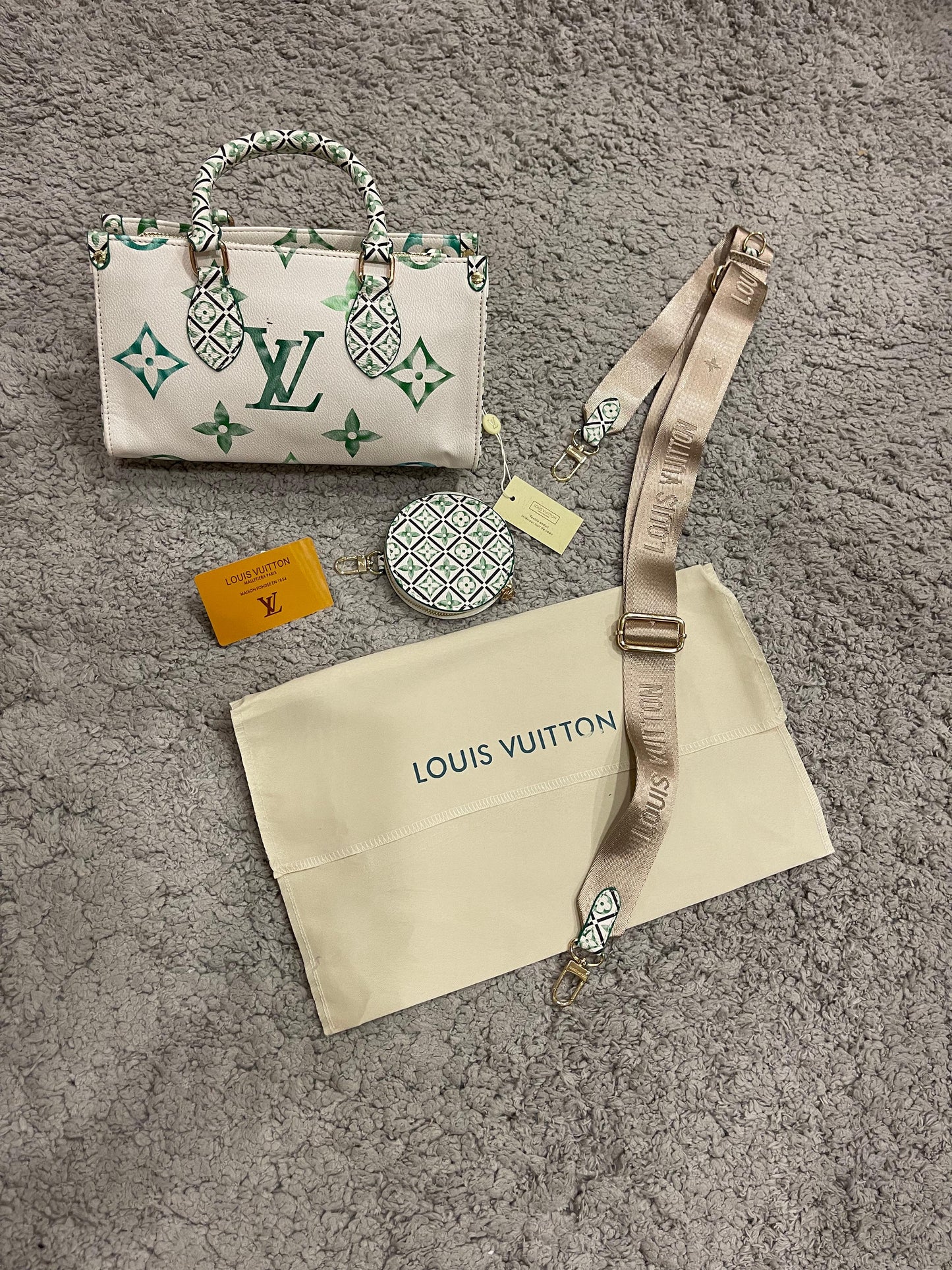 BOLSO • LOUIS VUITTON