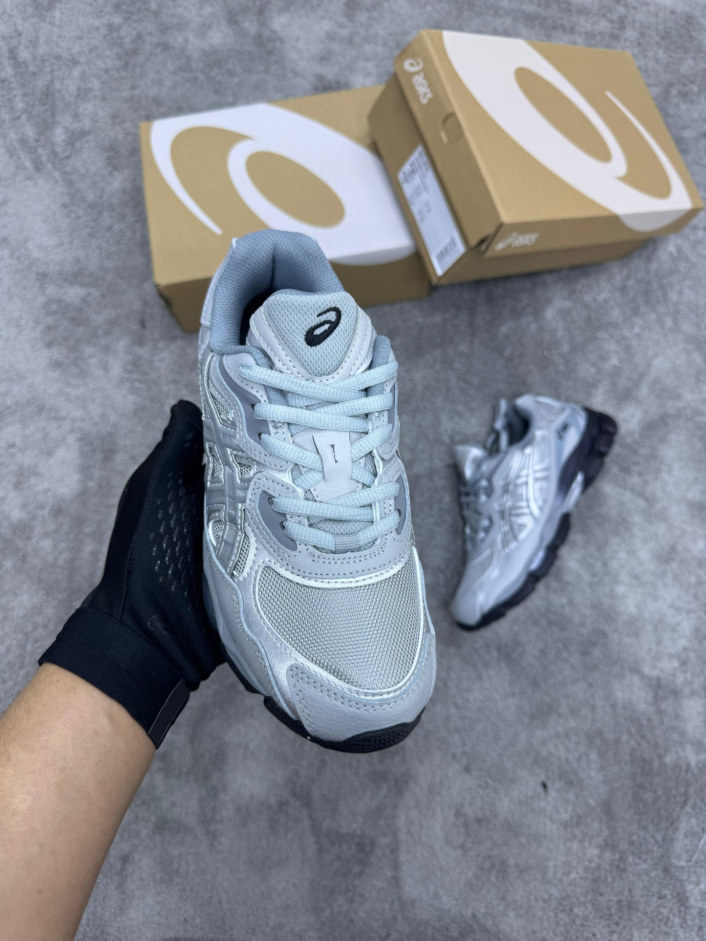 ASICS GEL-NYC • GRIS