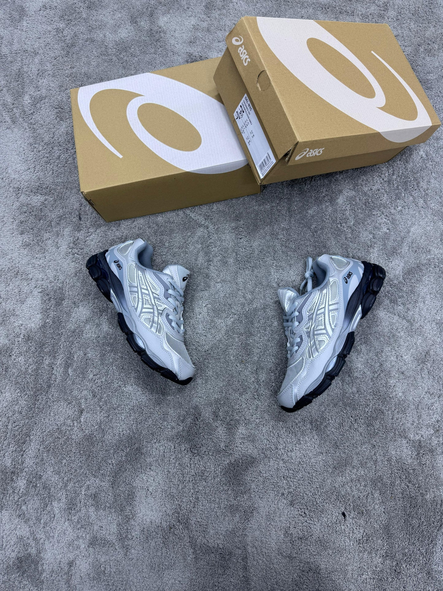 ASICS GEL-NYC • GRIS