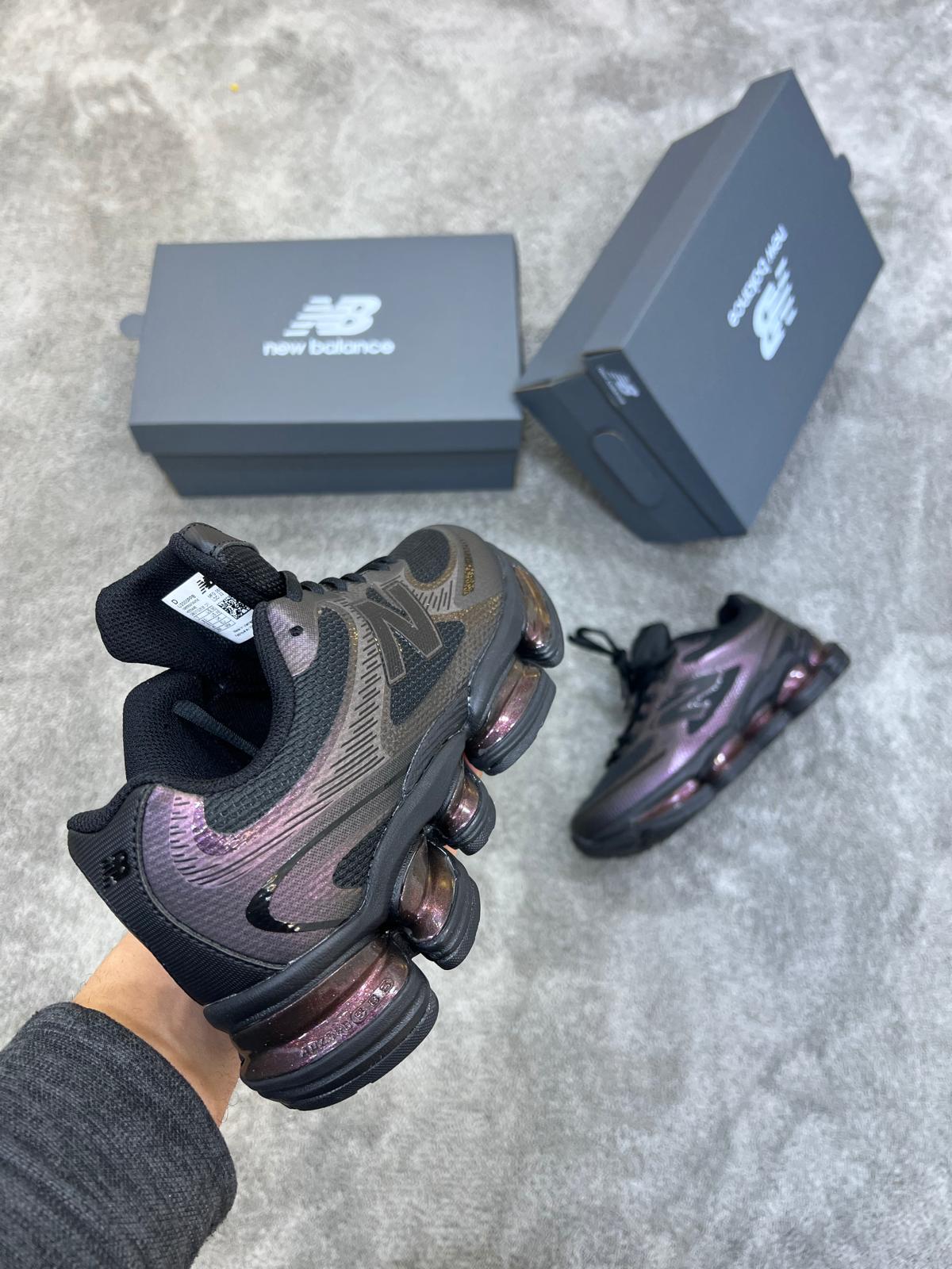 NEW BALANCE 2000 • NEGRO