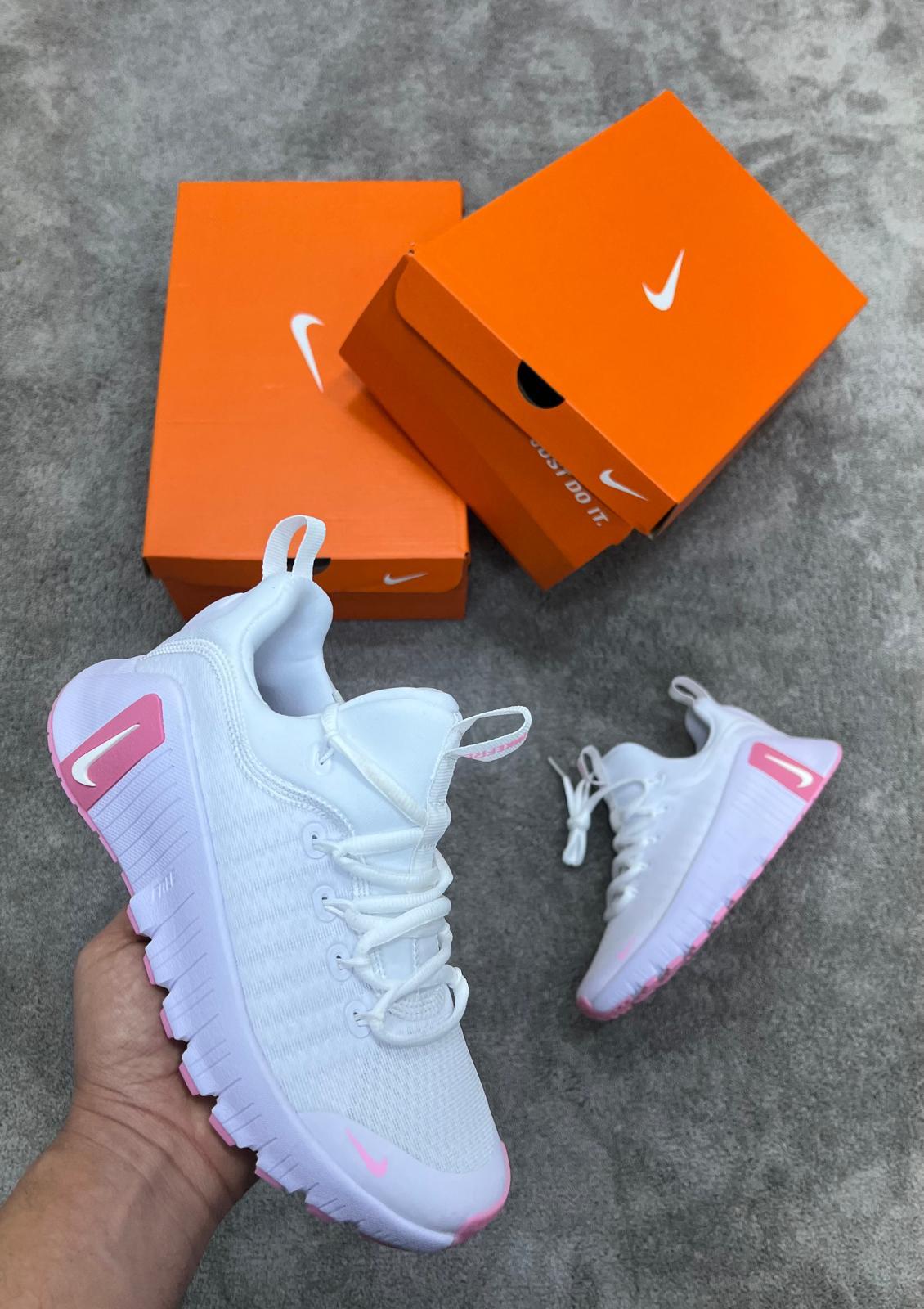 FREE METCON • BLANCO/ROSA