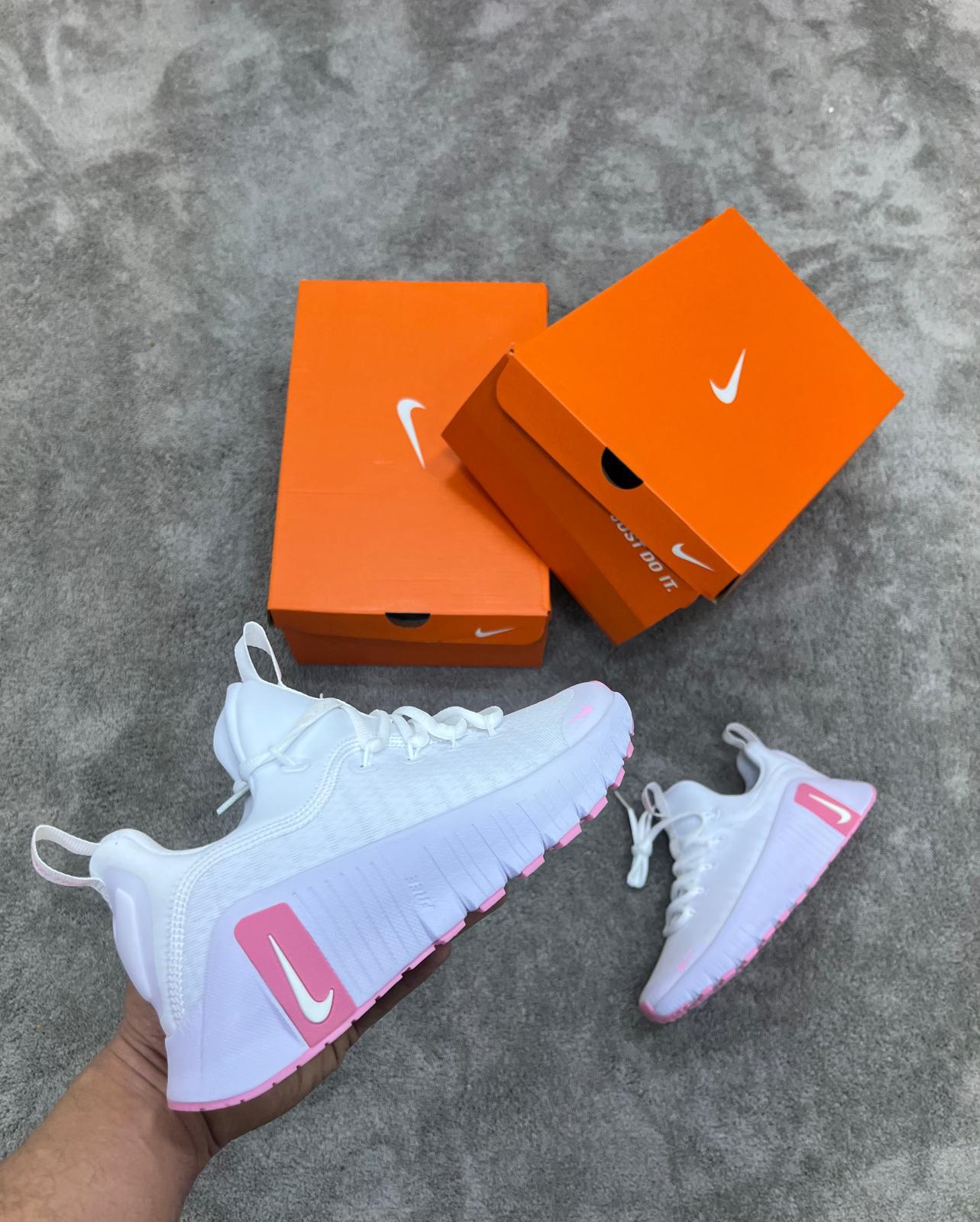 FREE METCON • BLANCO/ROSA