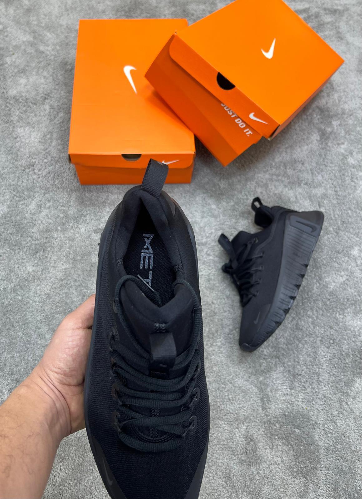FREE METCON • NEGRO