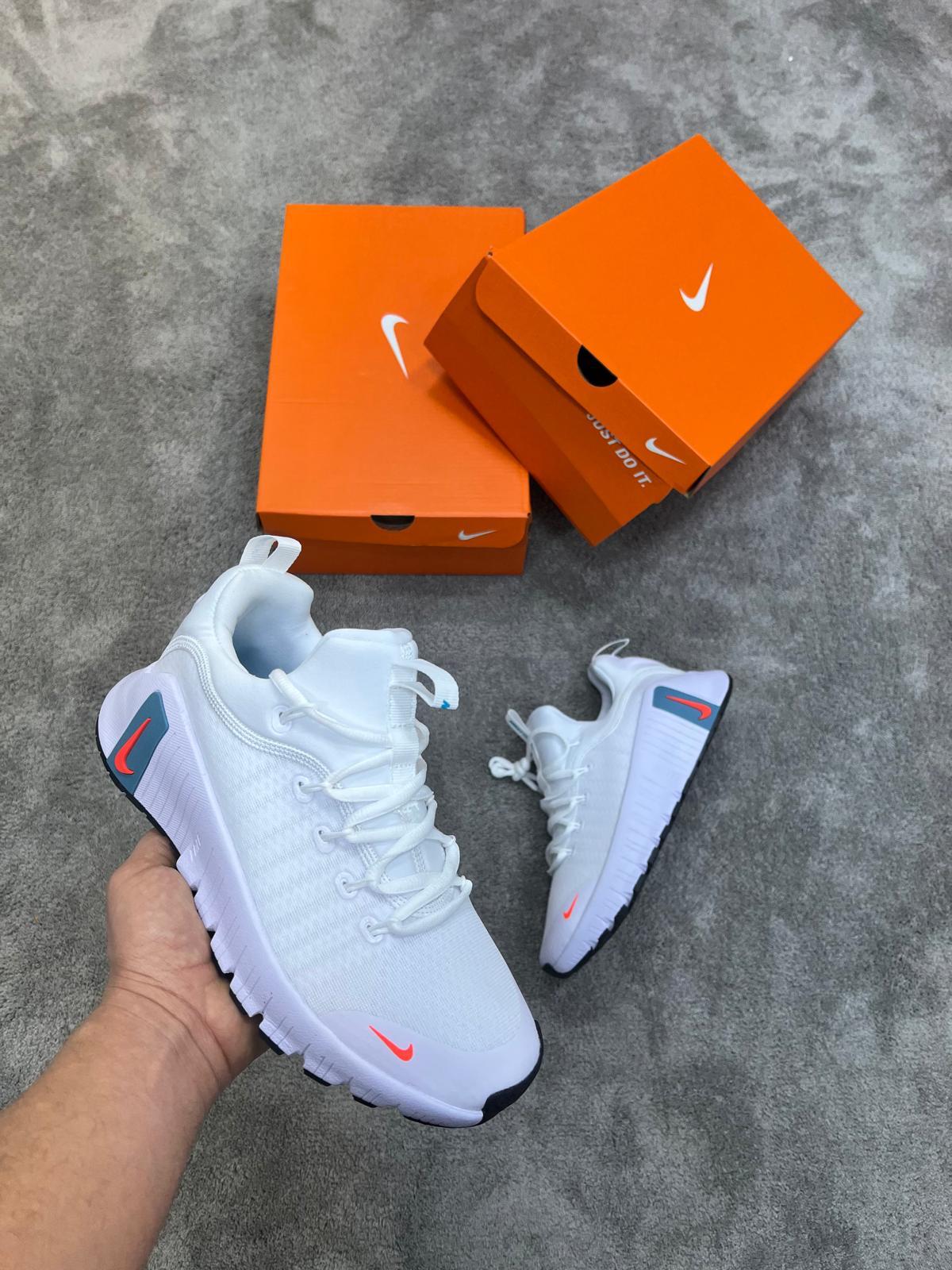 FREE METCON • BLANCO/GRIS