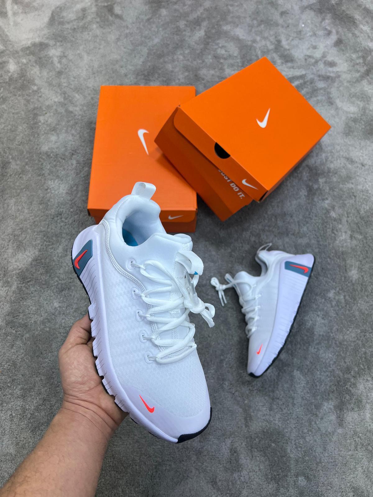 FREE METCON • BLANCO/GRIS