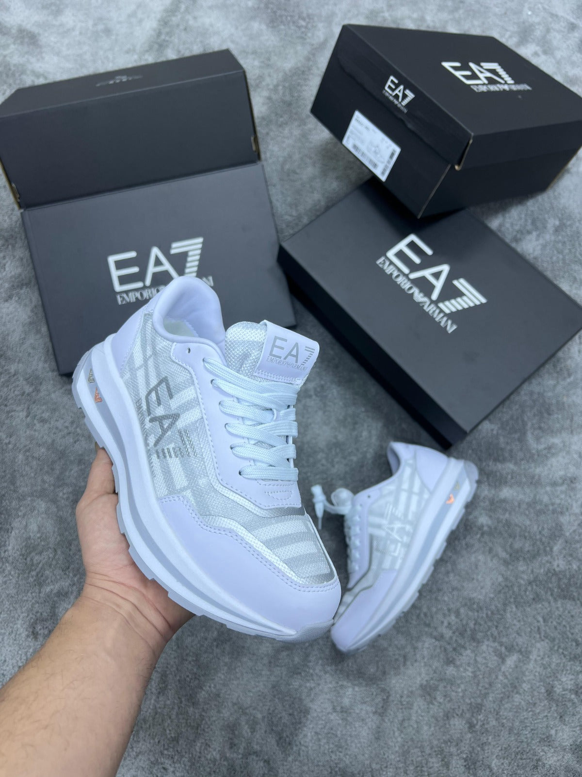 EMPORIO ARMANI • BLANCO