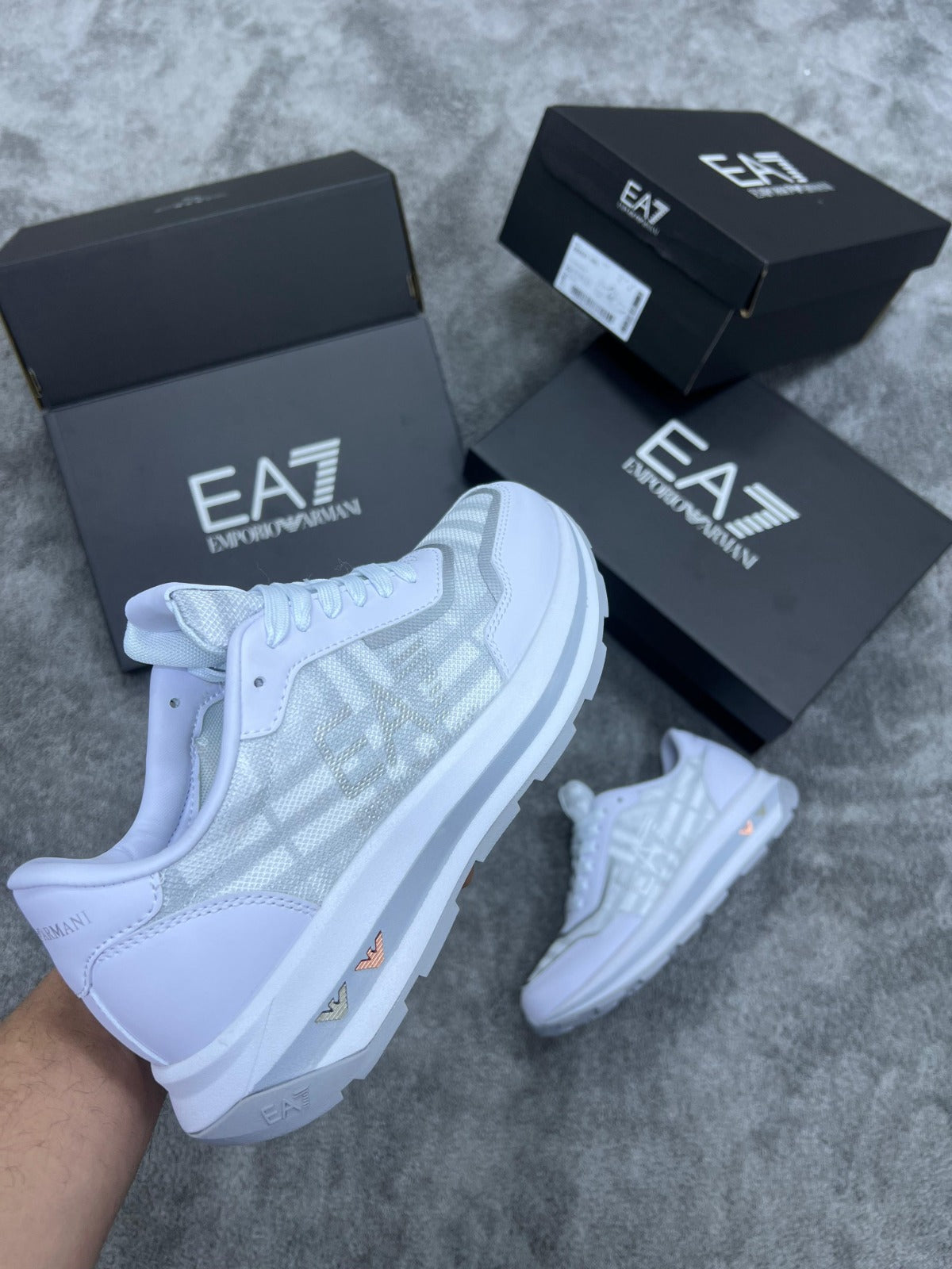 EMPORIO ARMANI • BLANCO