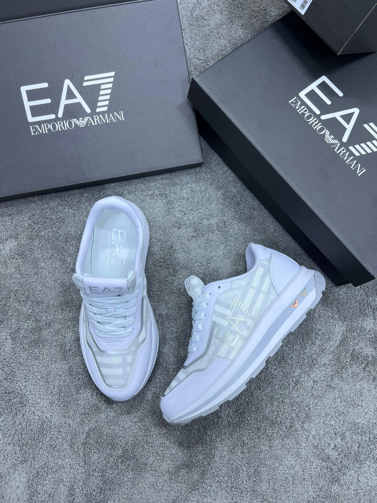 EMPORIO ARMANI • BLANCO