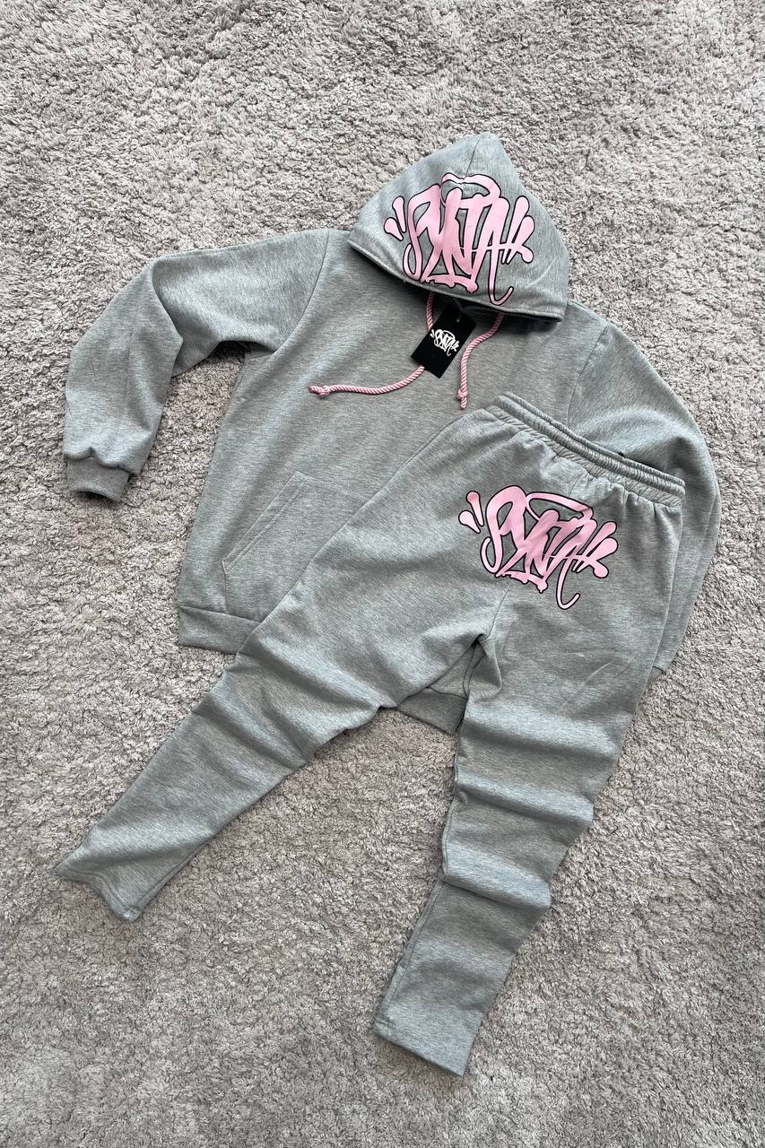 CONJUNTO SYNA WORLD • GRIS/ROSA